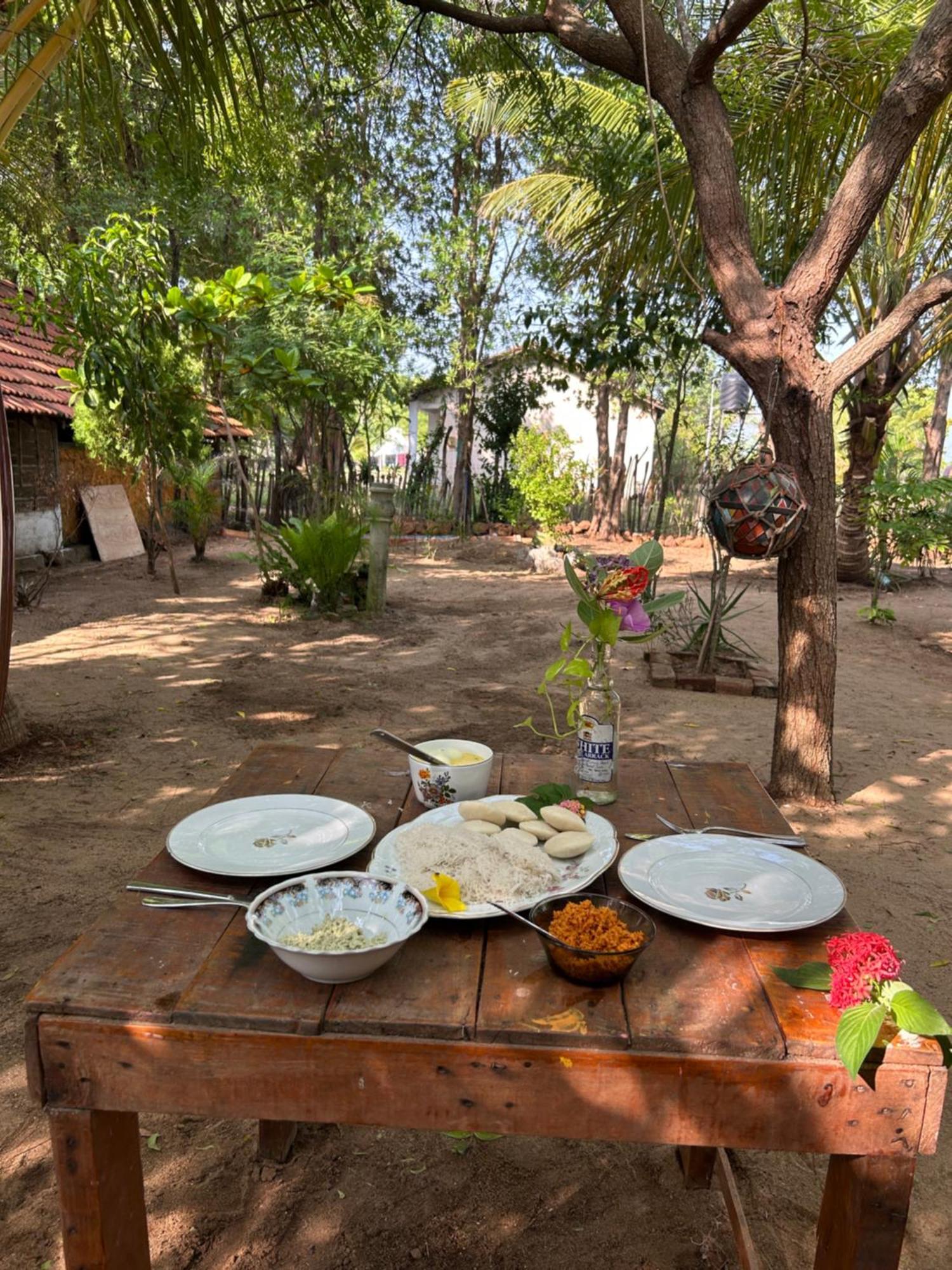 Starfish Beach Bungalow Arugam Kudah Eksteriør bilde